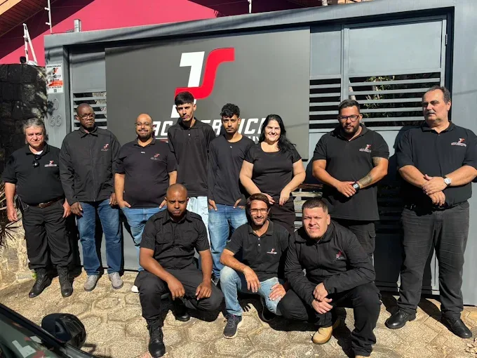 Equipe da JAC Service em Bauru